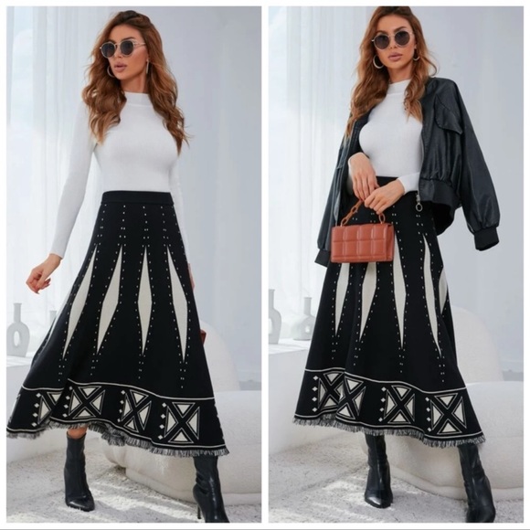 The Marikisha Knit Full Skirt - Picture 6 of 8